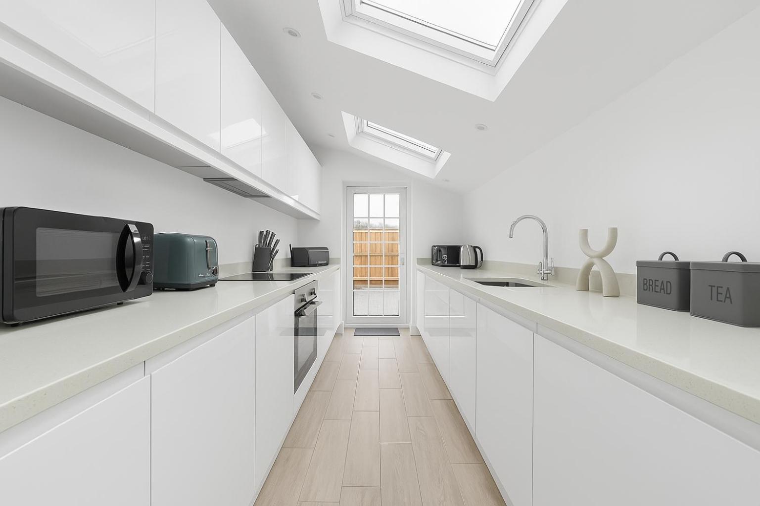 Bright Private Rooms - Peaceful Morden Location Londra Esterno foto